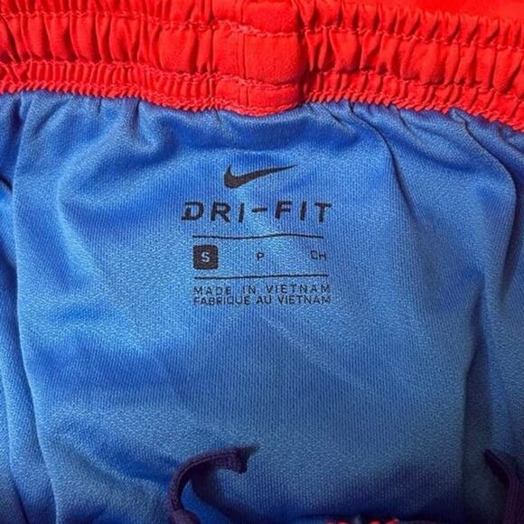 ˚₊‧꒰ა ☆ ໒꒱ ‧₊˚ NIKE DRI FIT SHORTS WOMEN'S SIZE SMALL MULTICOLORED  (2A-17) - Picture 3 of 7